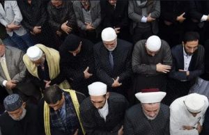 KENAPA SYIAH BAHAYA? SYIAH BOLEH MENYESATKAN UMAT ISLAM KERANA MENGAMALKAN AKIDAH YANG BERTENTANGAN DENGAN AHLI SUNNAH WAL JAMAAH