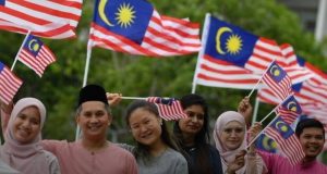 MENGHORMATI AMALAN DAN SEMUA AGAMA DI MALAYSIA MERUPAKAN SATU TUNTUTAN